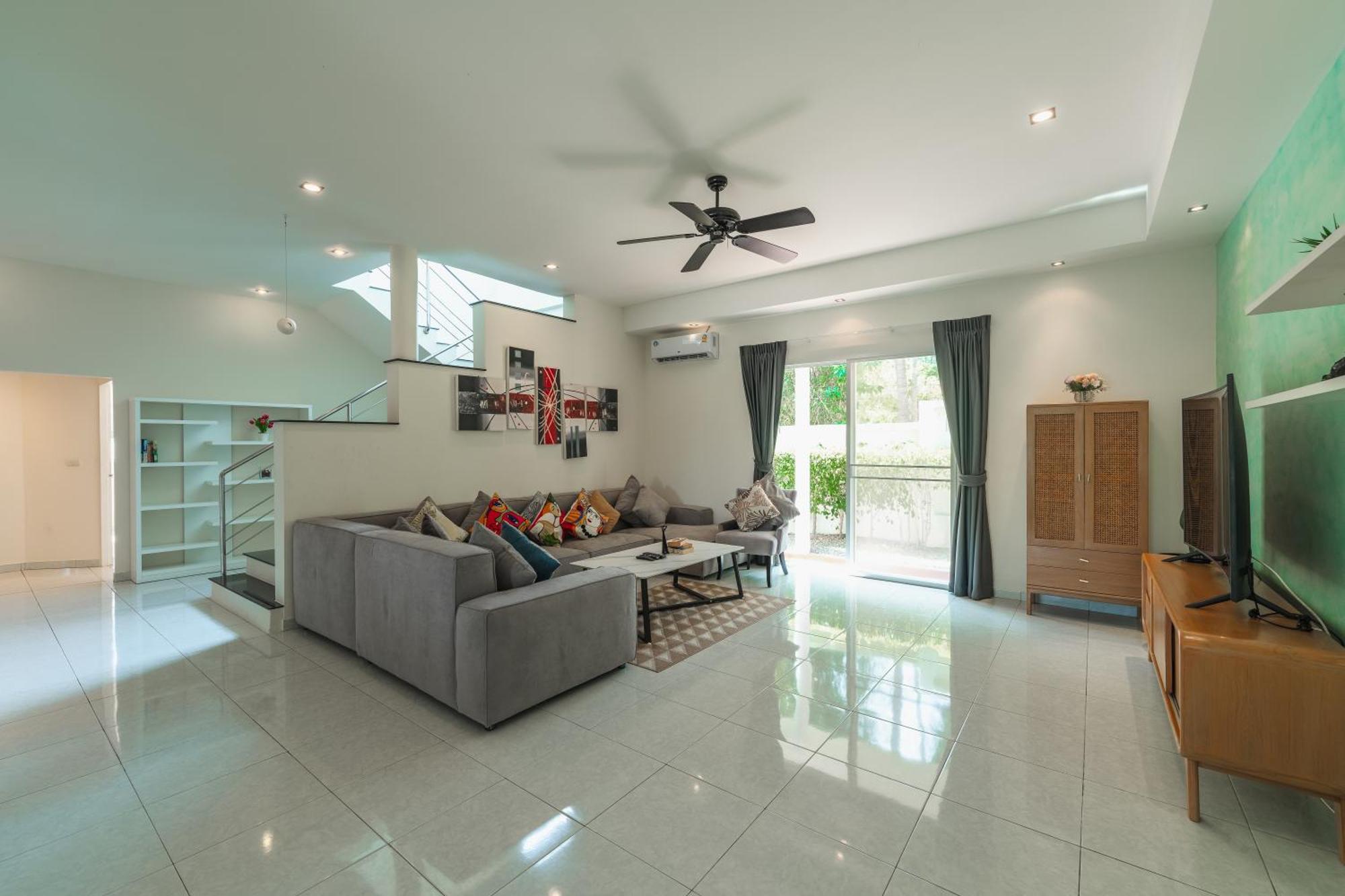 Grand 5Br Pool Villa Sea La Vie Rawai Exterior photo